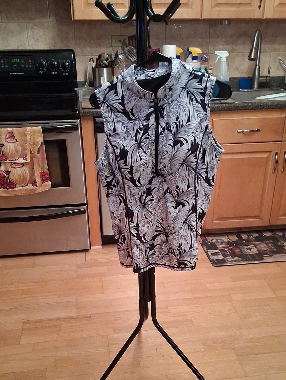 Sleeveless Black and White Tropical Zip-Front Tank Or Tankini